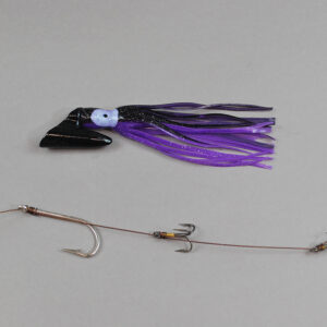 4 oz pirate plug black and purple rigged